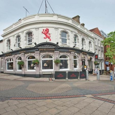 Oyo The Red Lion Hotel Luton  Exterior foto